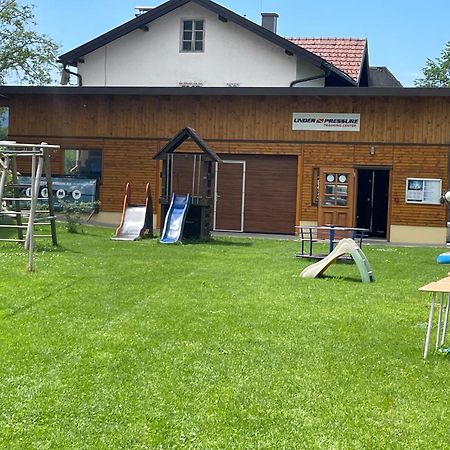 Gasthof Mit Seeterasse & Appartements Zur Landeroith Weyregg am Attersee Zewnętrze zdjęcie