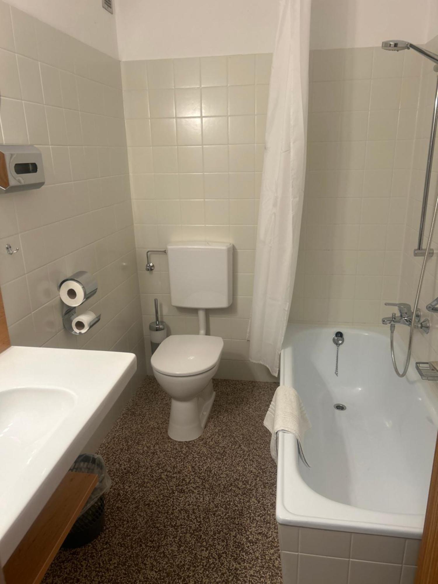 Gasthof Mit Seeterasse & Appartements Zur Landeroith Weyregg am Attersee Zewnętrze zdjęcie